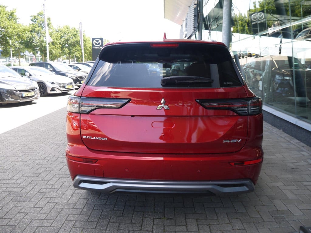 Mitsubishi Outlander 2.4 phev instyle