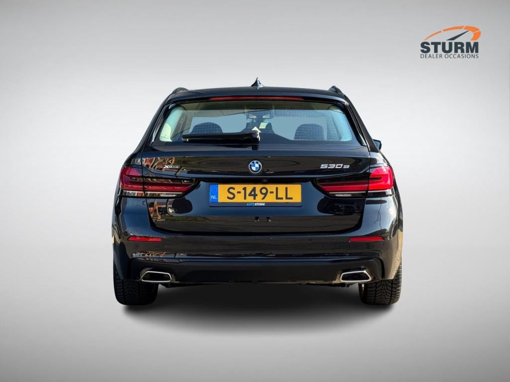 BMW 5 Serie touring 530e xdrive business edition plus soh 98% nl-auto!