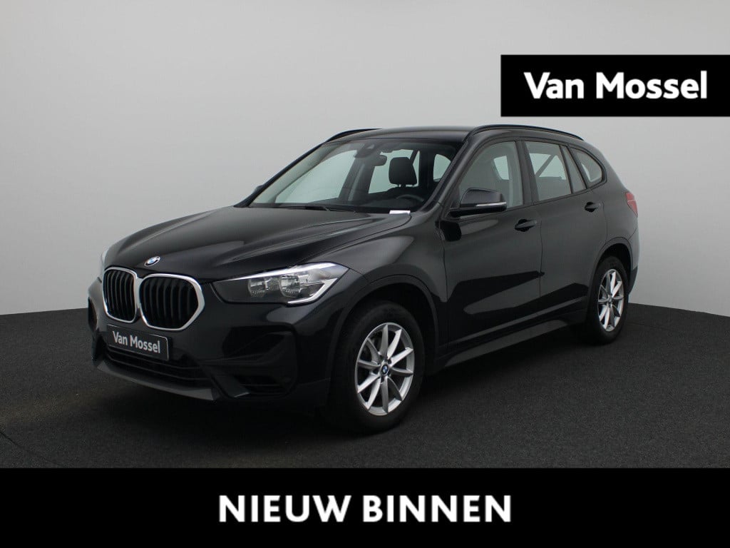BMW X1 sdrive18i executive | automaat | navigatie | verwarmde stoelen | ele