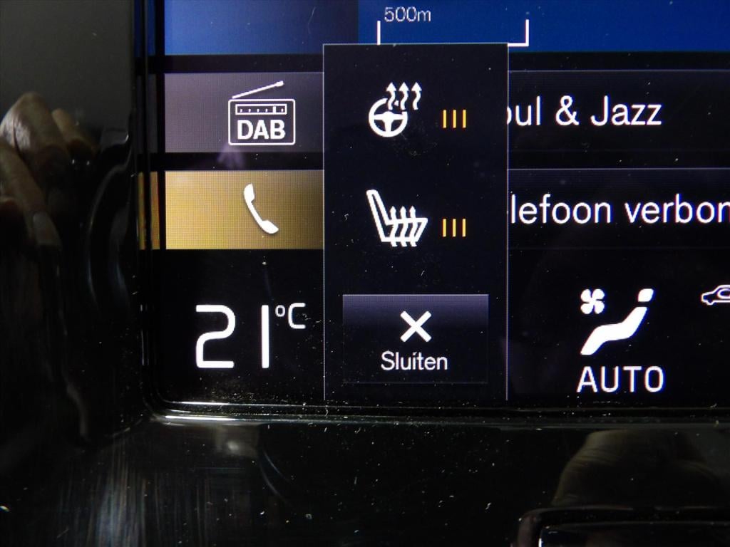 Volvo XC40 t5 plug-in hybrid 262pk aut plus dark