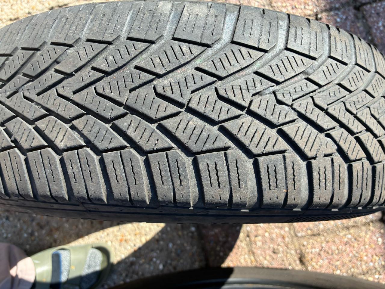 Continental 165/70/R14T