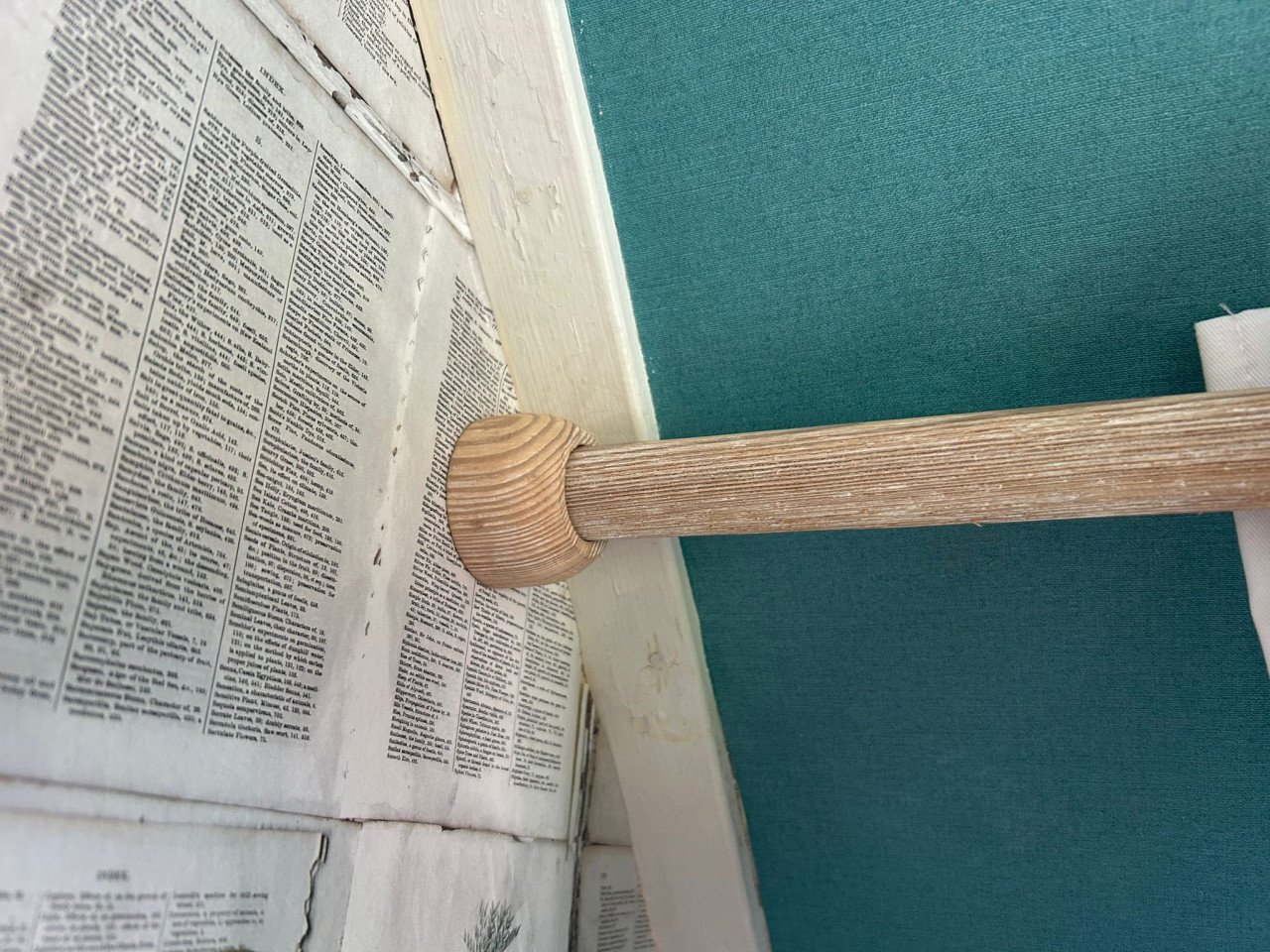 GRATIS Ikea divider kast,bank,gordijnen