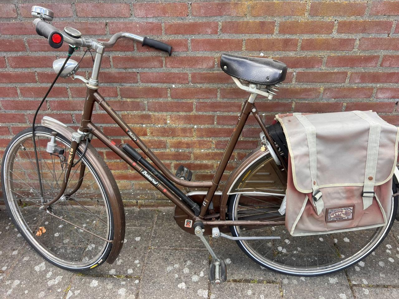 OPKNAPPERTJE  of gebruik van onderdelen