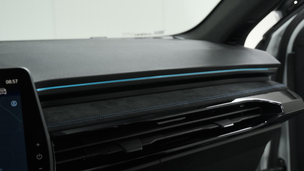 Renault Austral e-tech hybrid 200 techno esprit alpine | panoramadak | came