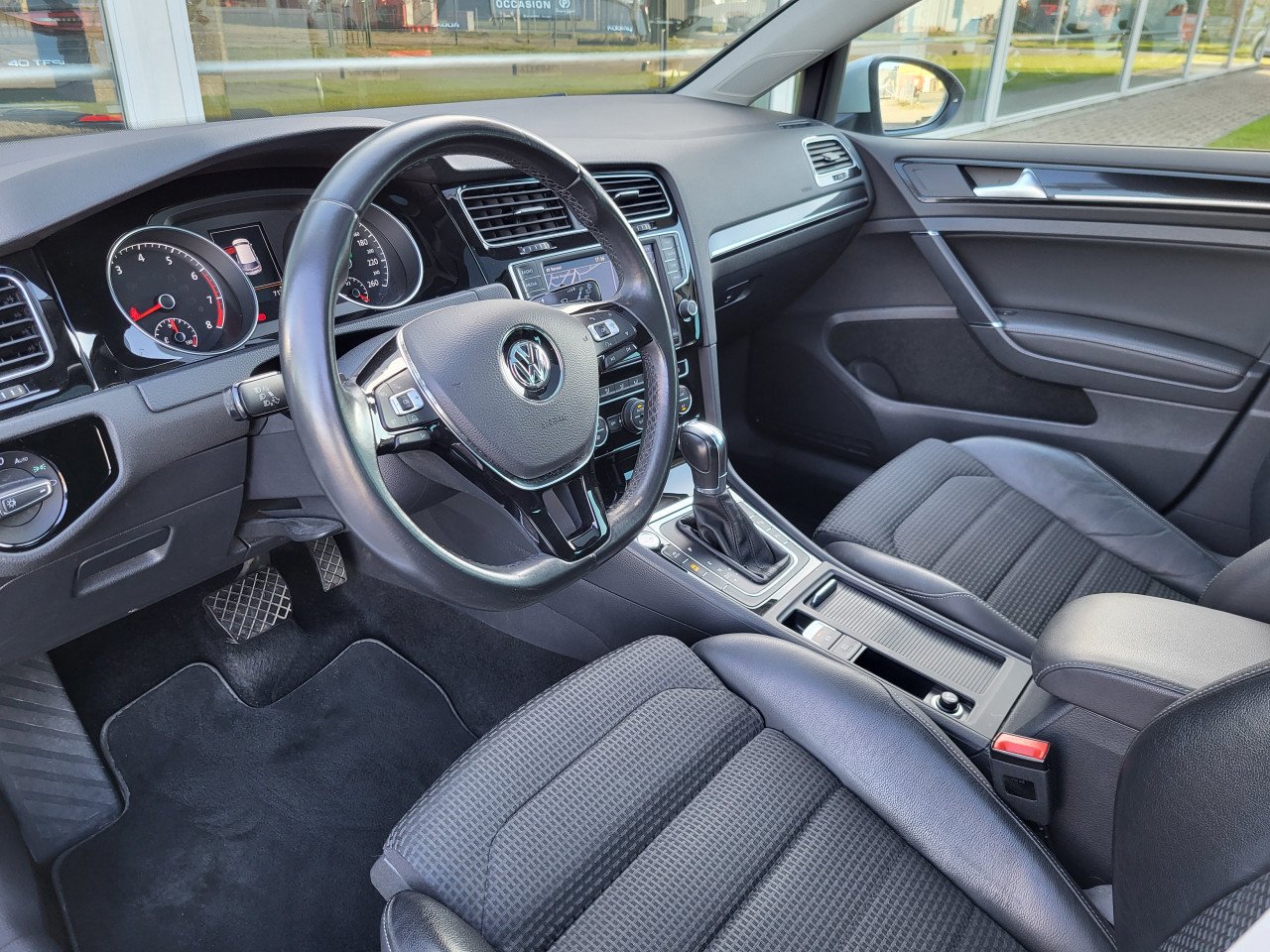 VW Golf 1.4TSI ACT Highline Executive DSG 140pk