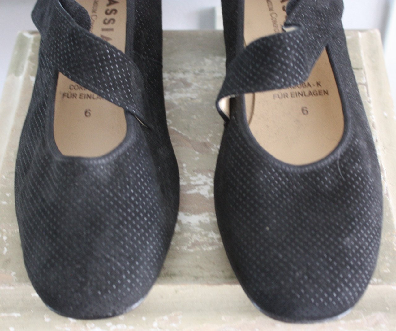 Zwarte pumps met stip maat 6K
