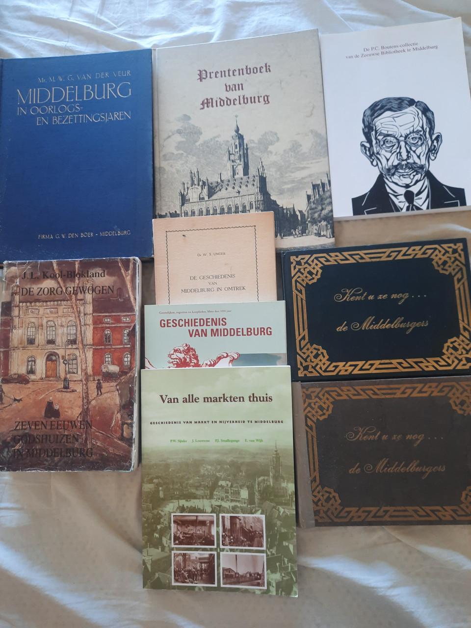 Partij boeken over Middelburg