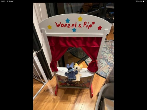 Z.g.a.n. Poppenkast Woezel en Pip + Handpoppen + Rugzakje