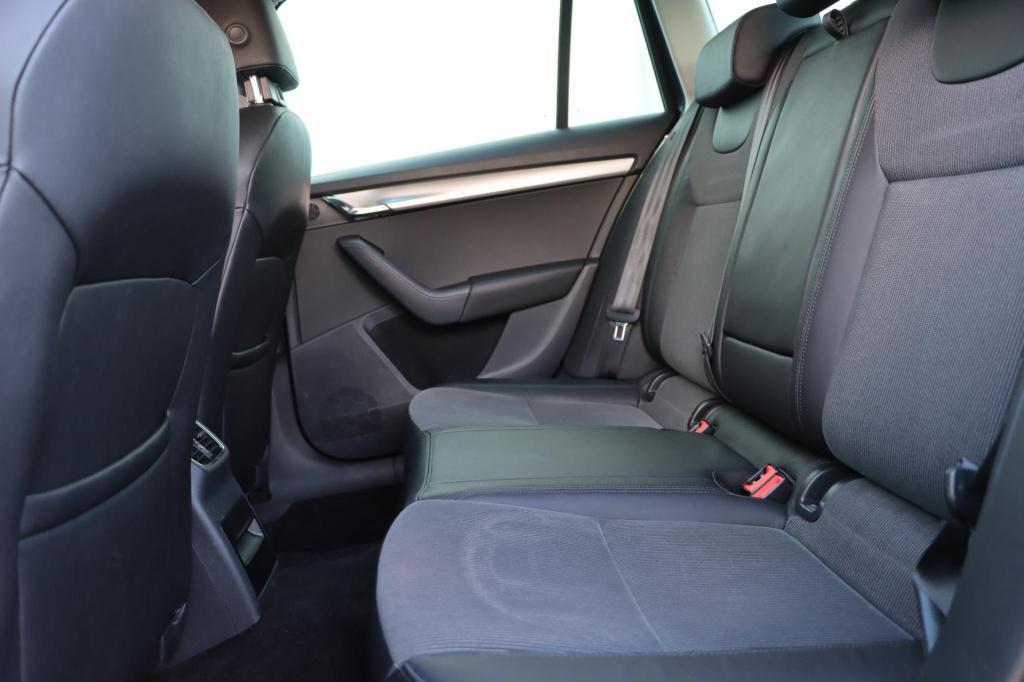 Skoda Octavia combi 1.0 tsi greentech business edition