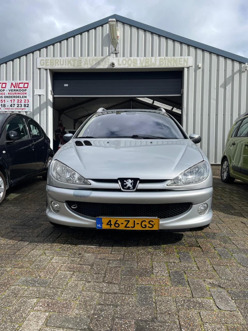 Peugeot-206 SW 1.6-16V Quiksilver