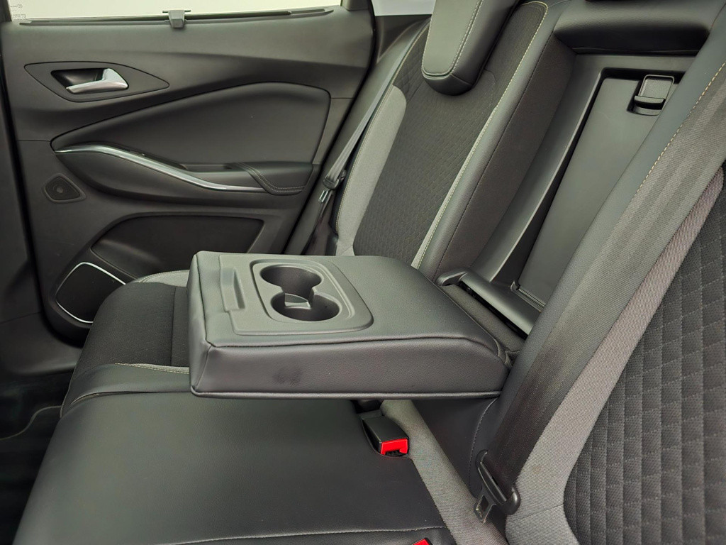 Opel Grandland X occasion met trekhaak en parkeercamera | tweedehands opel 