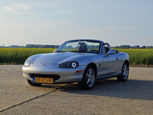 Mazda MX-5 1.6i 1999