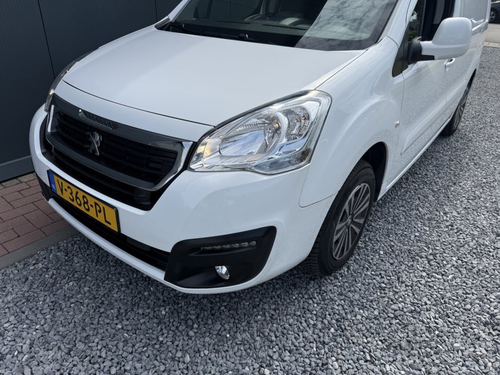 Peugeot Partner 120 1.6 bluehdi 75 l1 premium pack 3-zitter