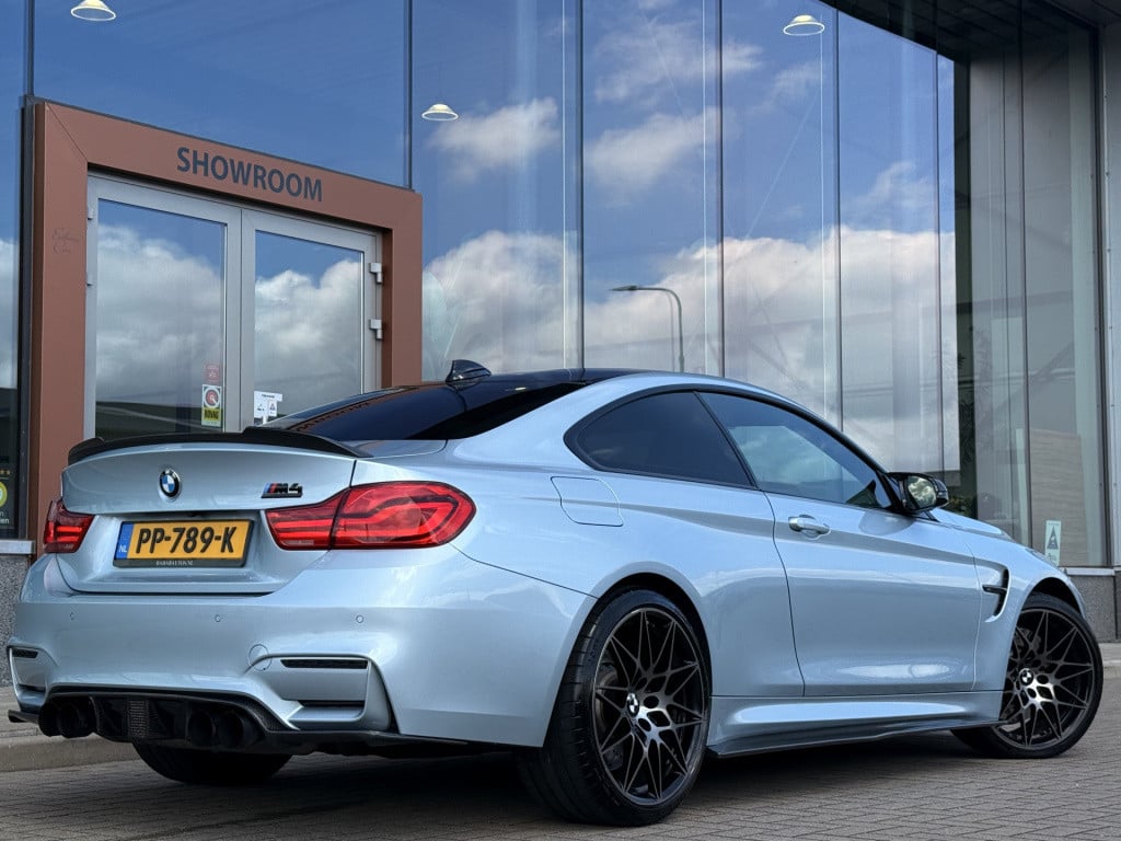 BMW M4 4-serie coupé competition lci | carbon | harman kardon | sportuitlaa