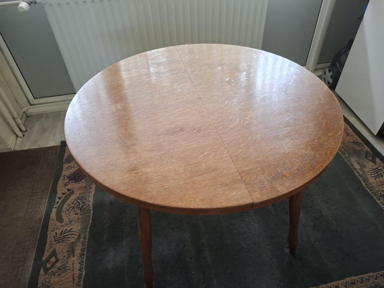 GRATIS RONDE UITSCHUIFBARE EETTAFEL