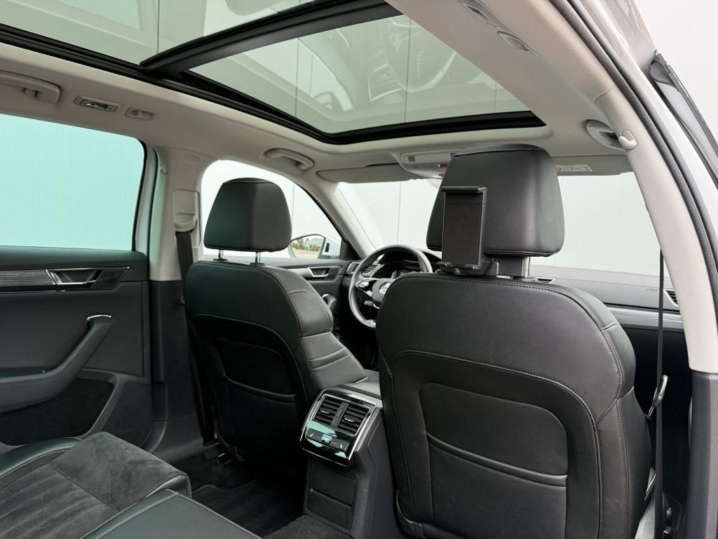 Skoda Superb combi 1.4 tsi iv 218pk style | pano dak | trekhaak