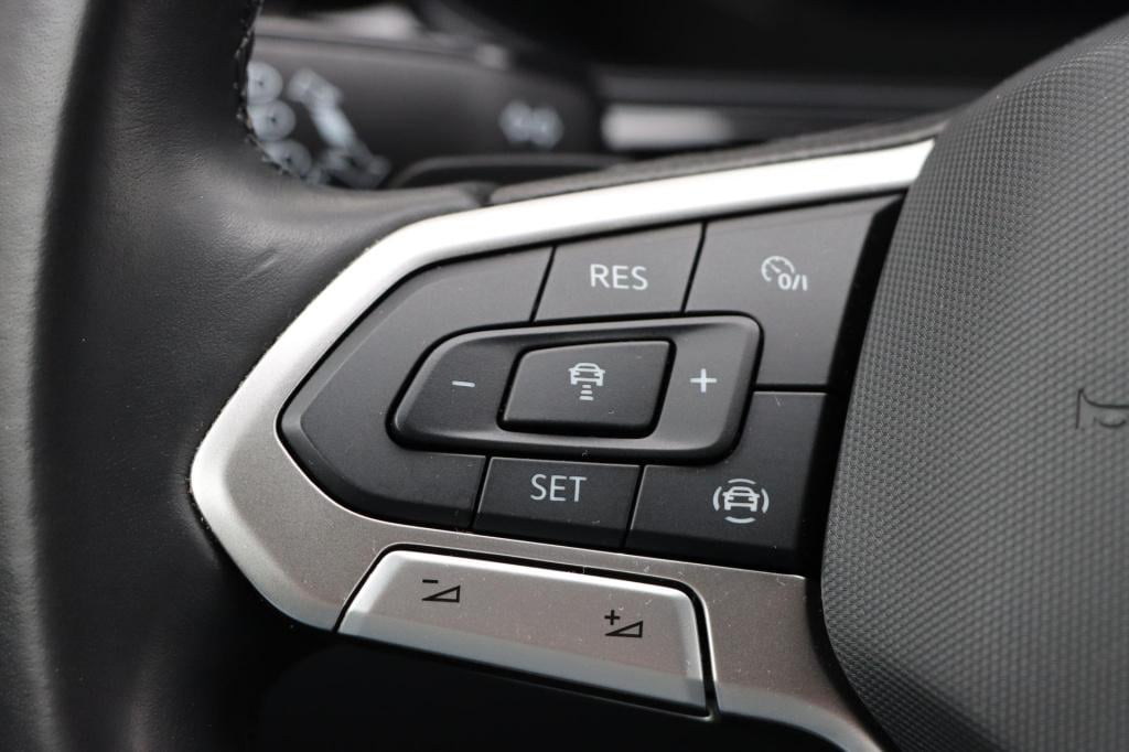 Volkswagen T-roc 1.5 tsi style 150pk dsg7