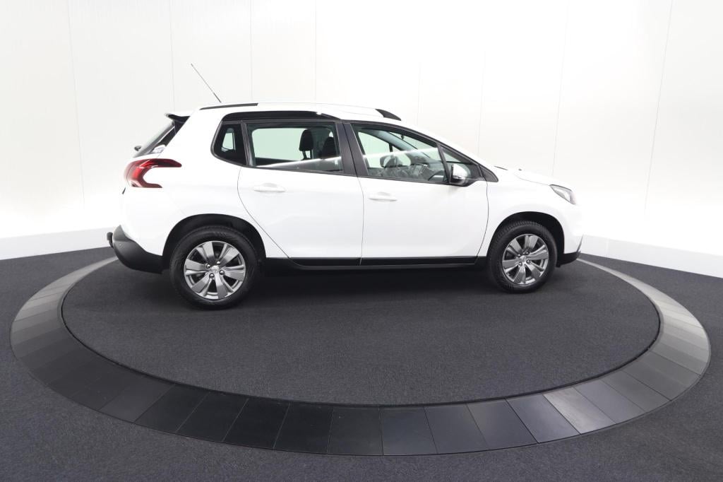 Peugeot 2008 puretech 110 blue lion | trekhaak | apple carplay | navigatie 