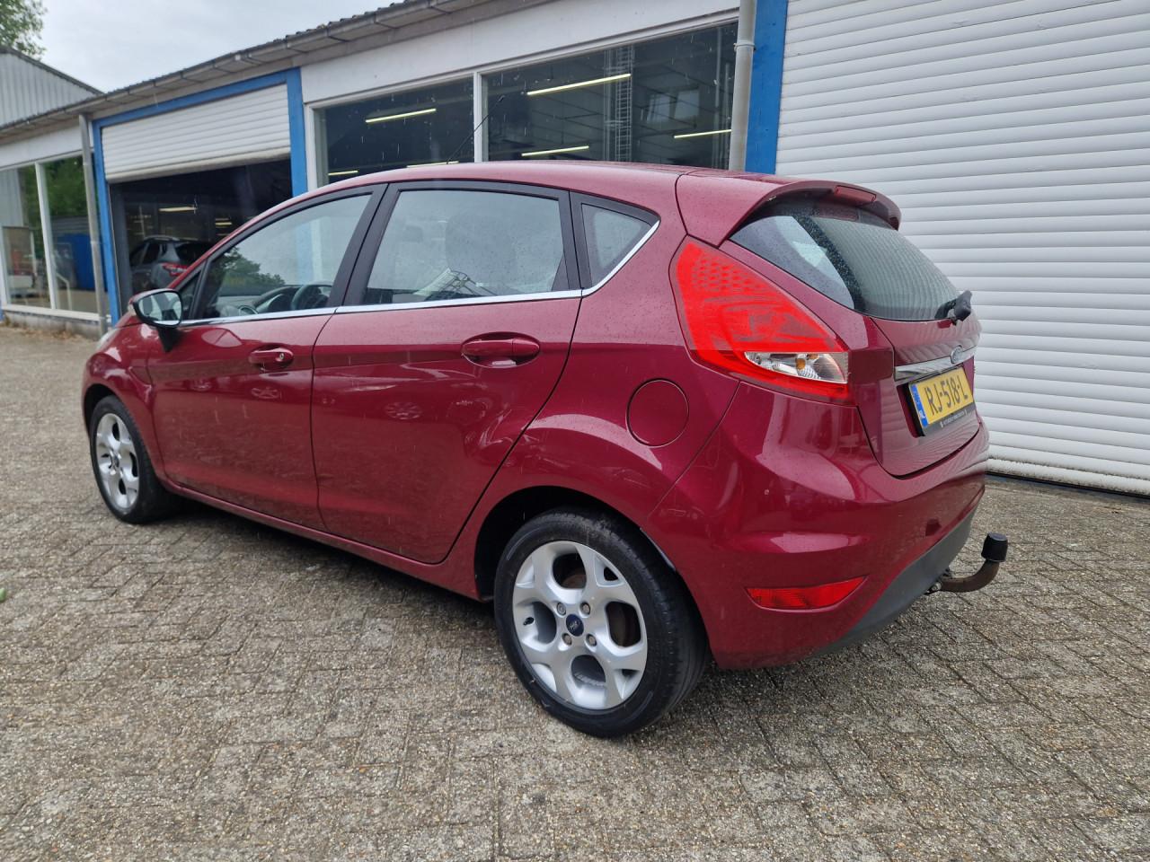 Ford Fiesta 1.6 Ghia