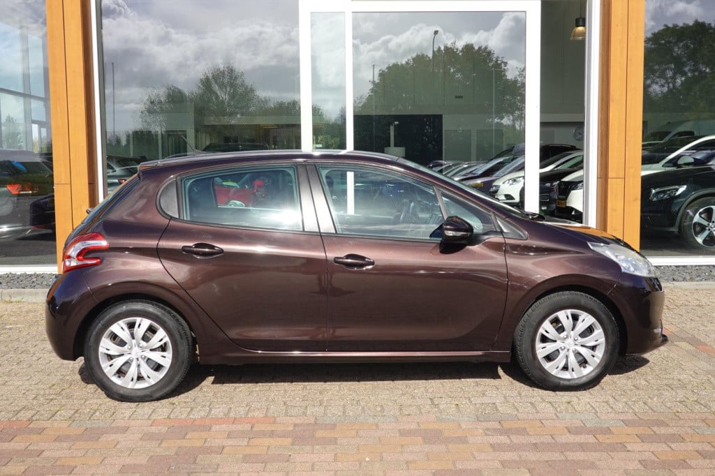 Peugeot 208 1.2 vti active