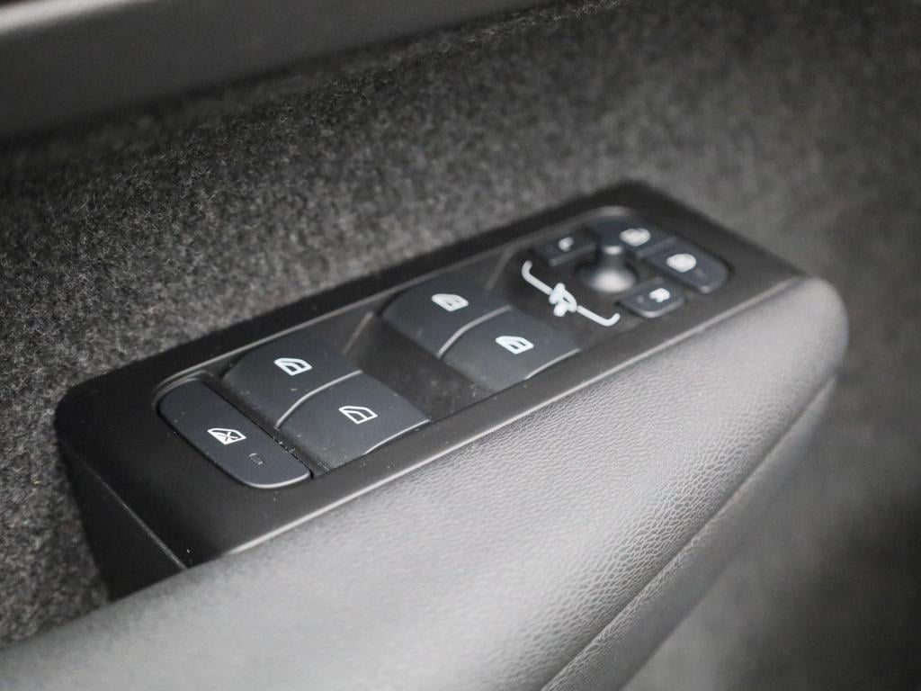 Volvo XC40 1.5 t4 recharge inscription | automaat | panoramadak | apple car