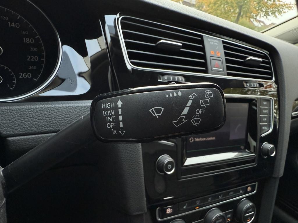 Volkswagen Golf 1.4 tsi highline // goed uitgeruste automaat //