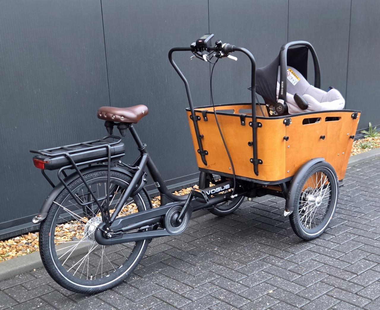 Mooie nette VOGUE Carry 3 3052km  elektrische bakfiets Zwart/Bruin