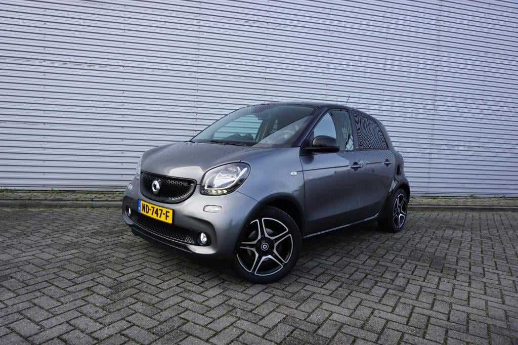 Smart Forfour 1.0 passion airco / cruise / elektr. ramen / camera / lm velg