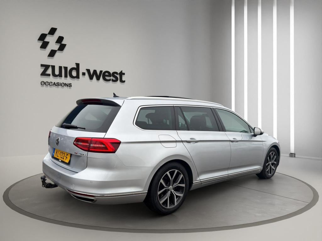 Volkswagen Passat variant 1.6 tdi highline pano led alcantara