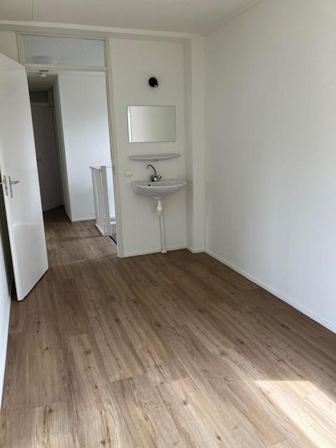 Te huur: 6 kamer appartement