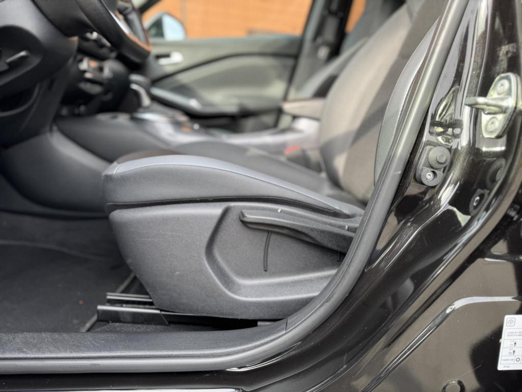 Nissan Juke 1.6 hybrid n-connecta