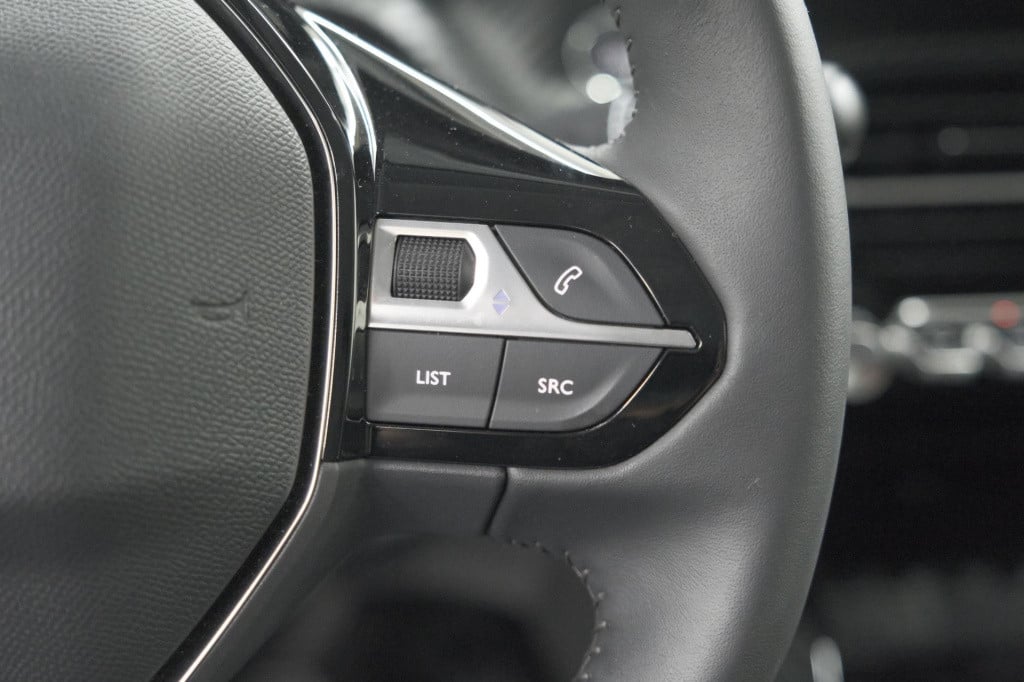 Peugeot 208 puretech 100 allure pack | camera | adaptieve cruise control | 