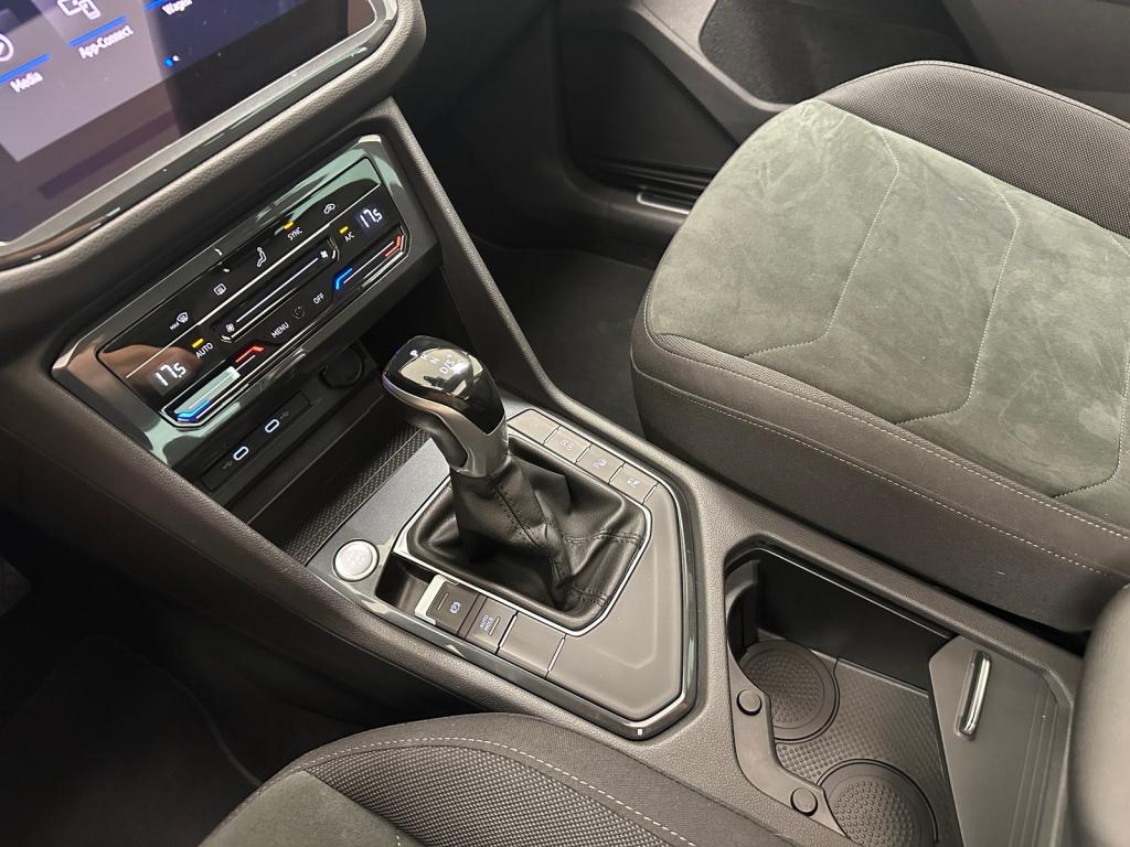 Volkswagen Tiguan 1.5 tsi elegance | harman/kardon | 360 camera | panoramad