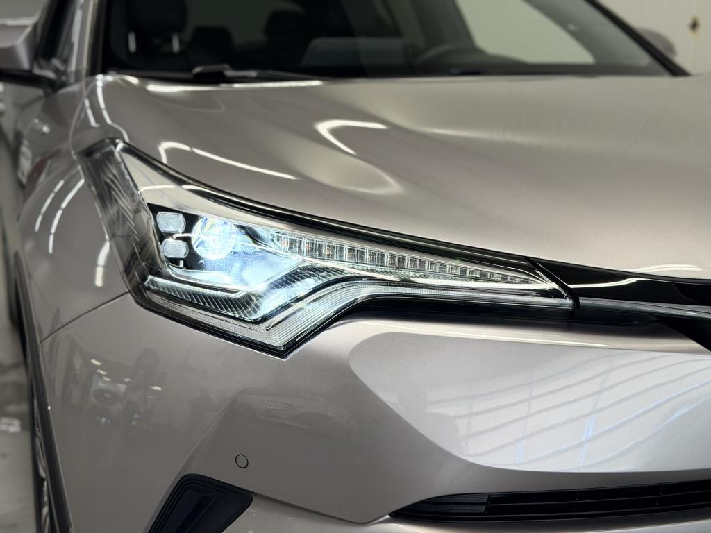 Toyota C-hr 1.8 hybrid executive
