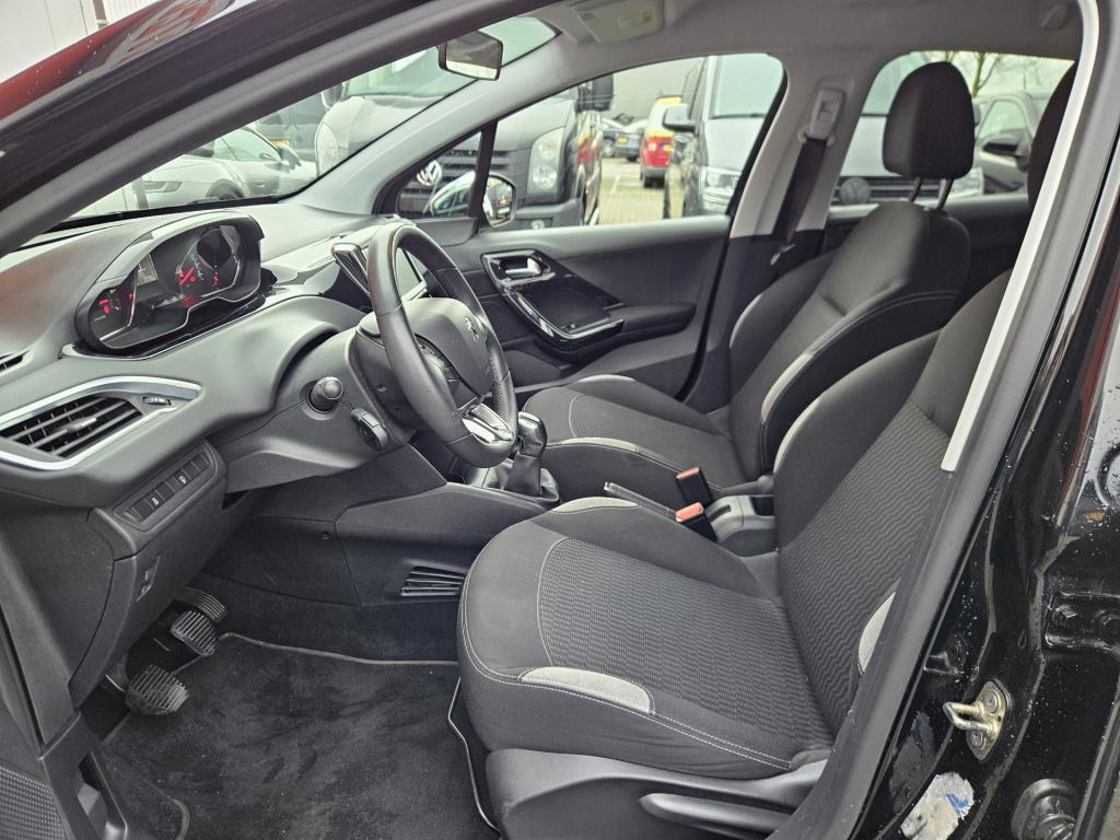 Peugeot 208 1.2 puretech style | cruisec.