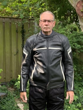Motorjack Leer (Glover) voor heren van ongeveer 182cm. Bijna nieuw!