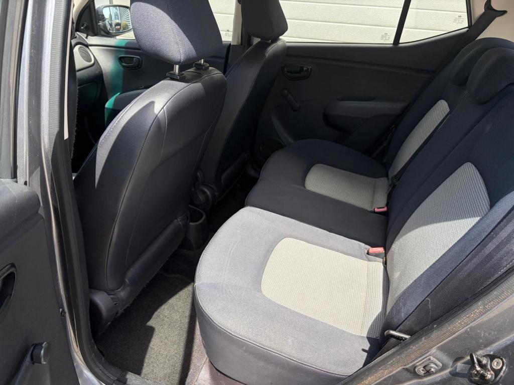 Hyundai I 10 1.1 active cool/109.000 nap/airco/metallic/nette auto/
