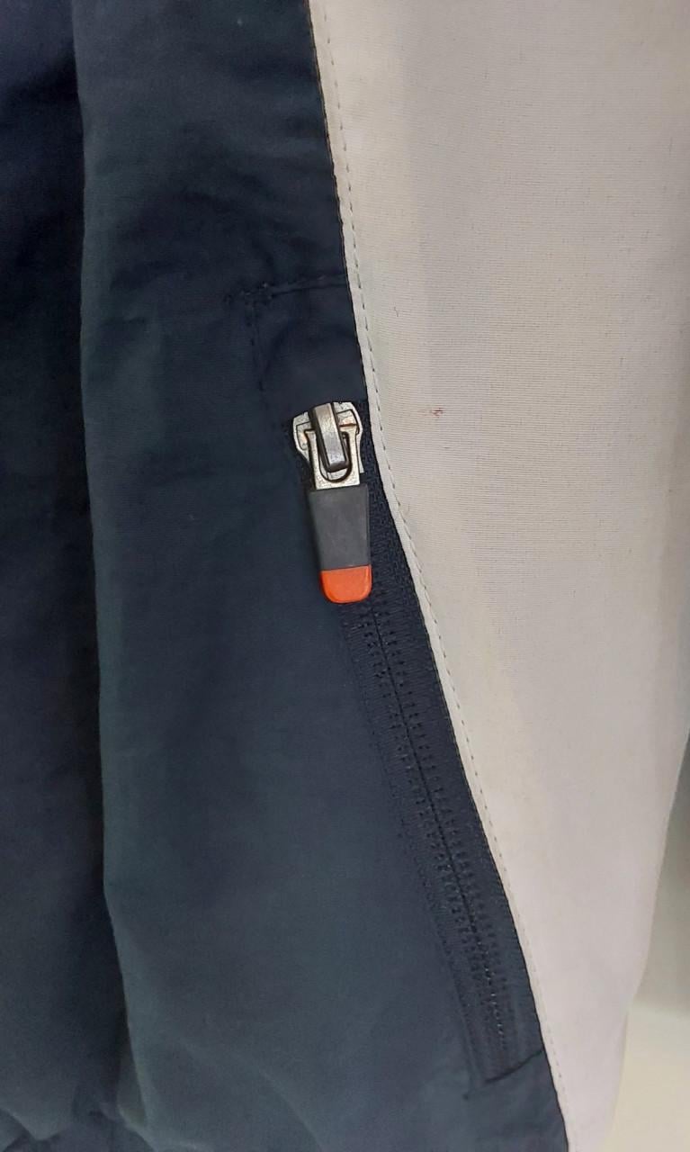 Zomerjas met capuchon van het merk C&A in maat 122