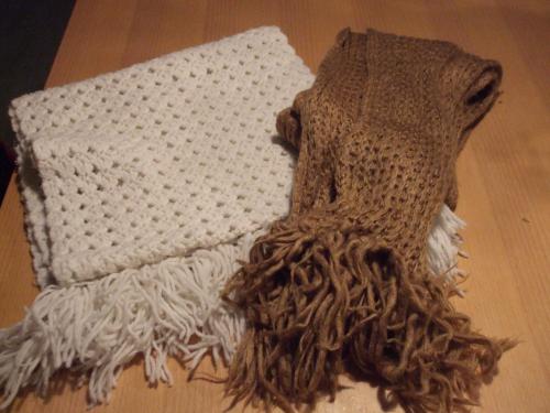 Te koop zelfgemaakte dassen.