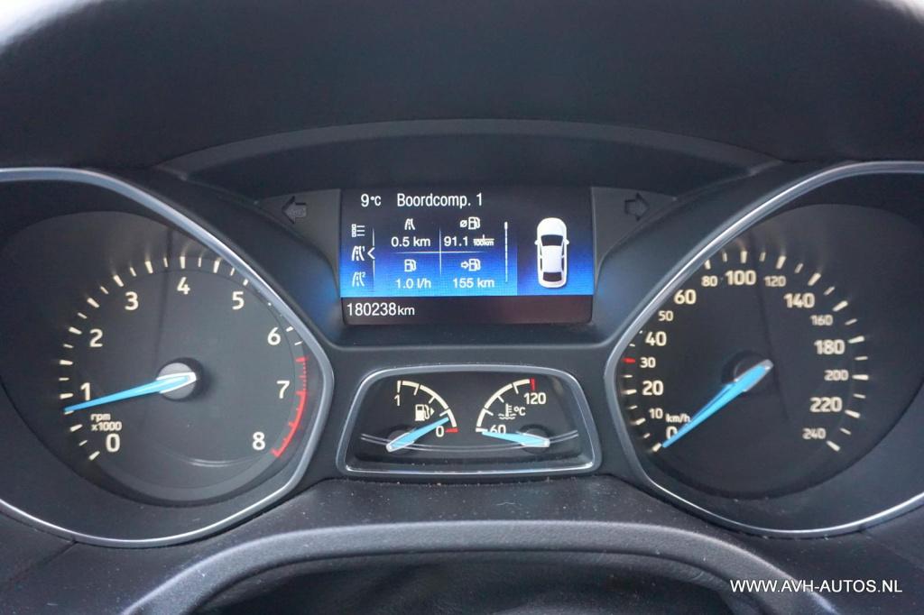 Ford Focus wagon 1.0 titanium edition