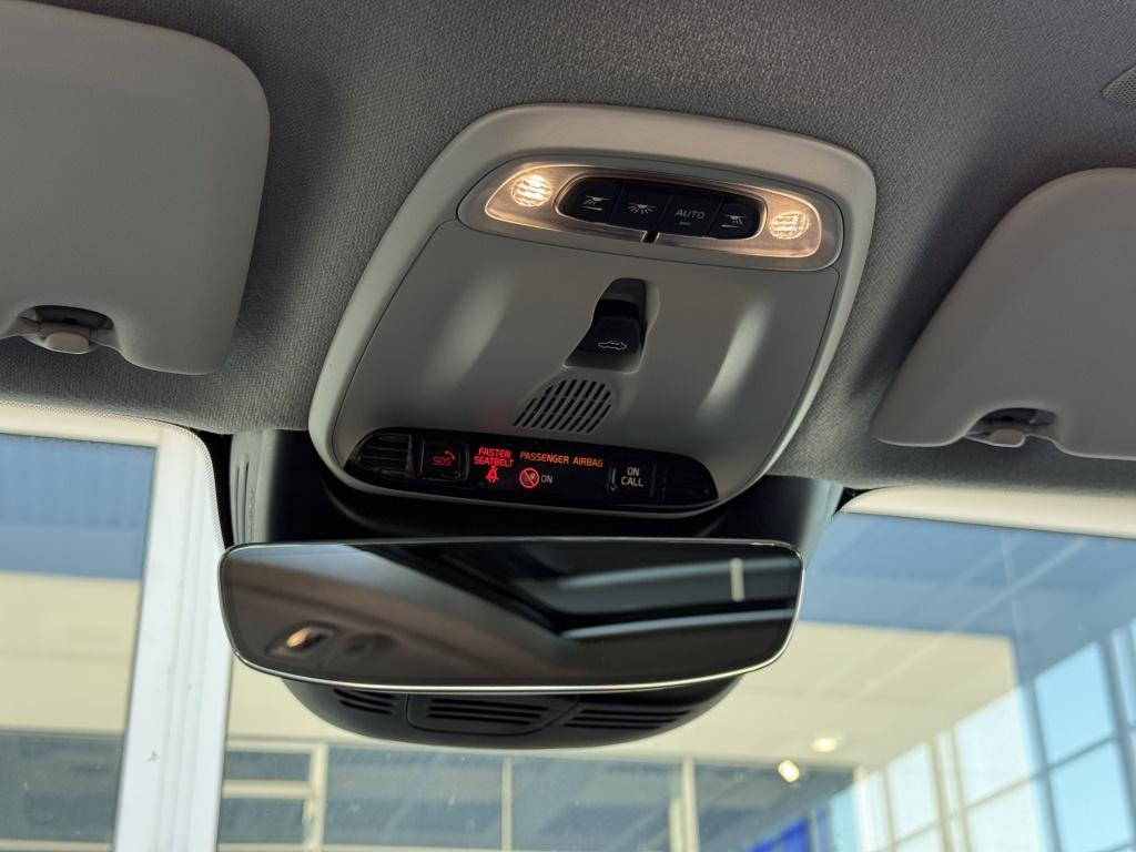 Volvo XC40 t5 262pk recharge ultimate dark| full options !! facelift