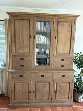Te koop aangeboden: Teak houten vitrinekast