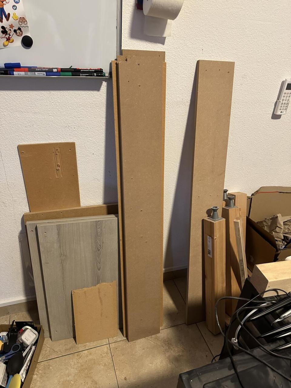 Hele berg planken en platen