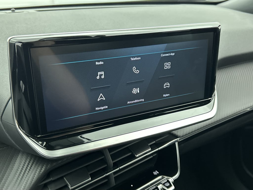 Peugeot E-2008 ev style 50 kwh | rijklaar |