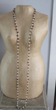 Bruin tintenen witte  kralen ketting