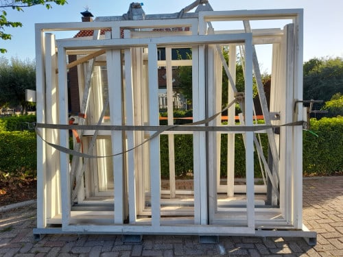 Div . Hardhouten raamkozijnen