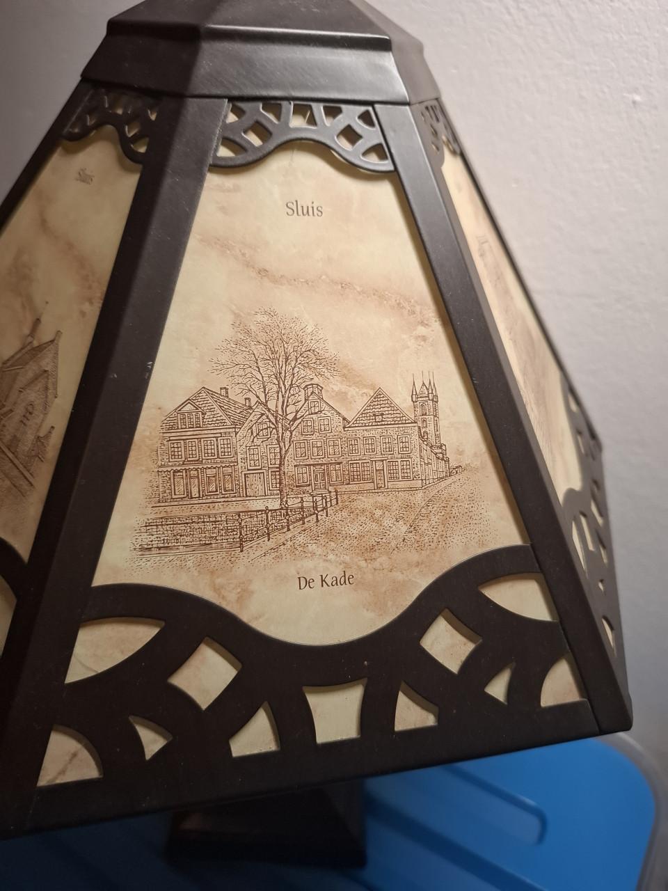 Lamp sluis