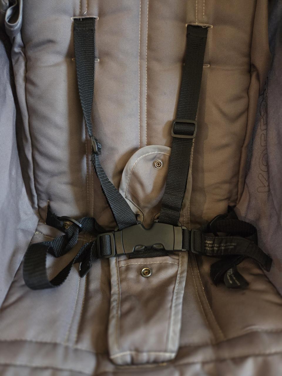 Koelstra buggy T4 - legergroen