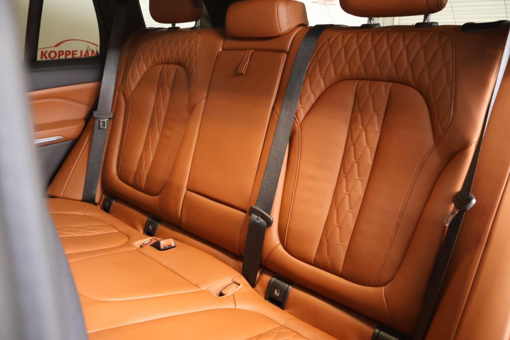 BMW X5 xdrive45e high executive nl auto, pano, trekhaak, memory,