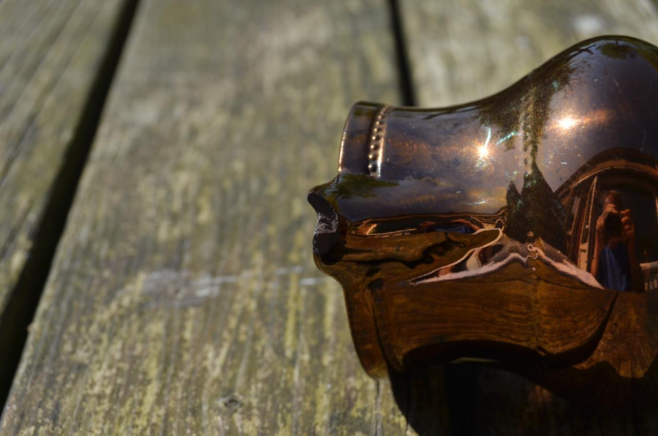 Klein Goudsteen kannetje Staffordshire ca. 1850